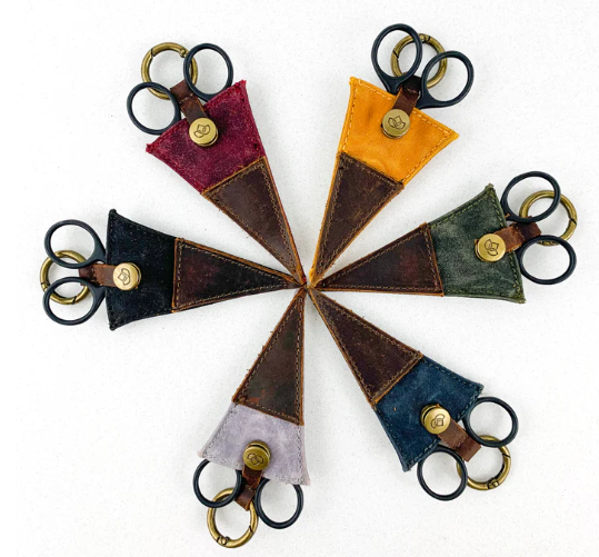 dellaQ - Scissor Pocket