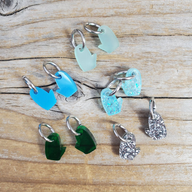 Katrinkles - Tiny Mitten Stitch Markers